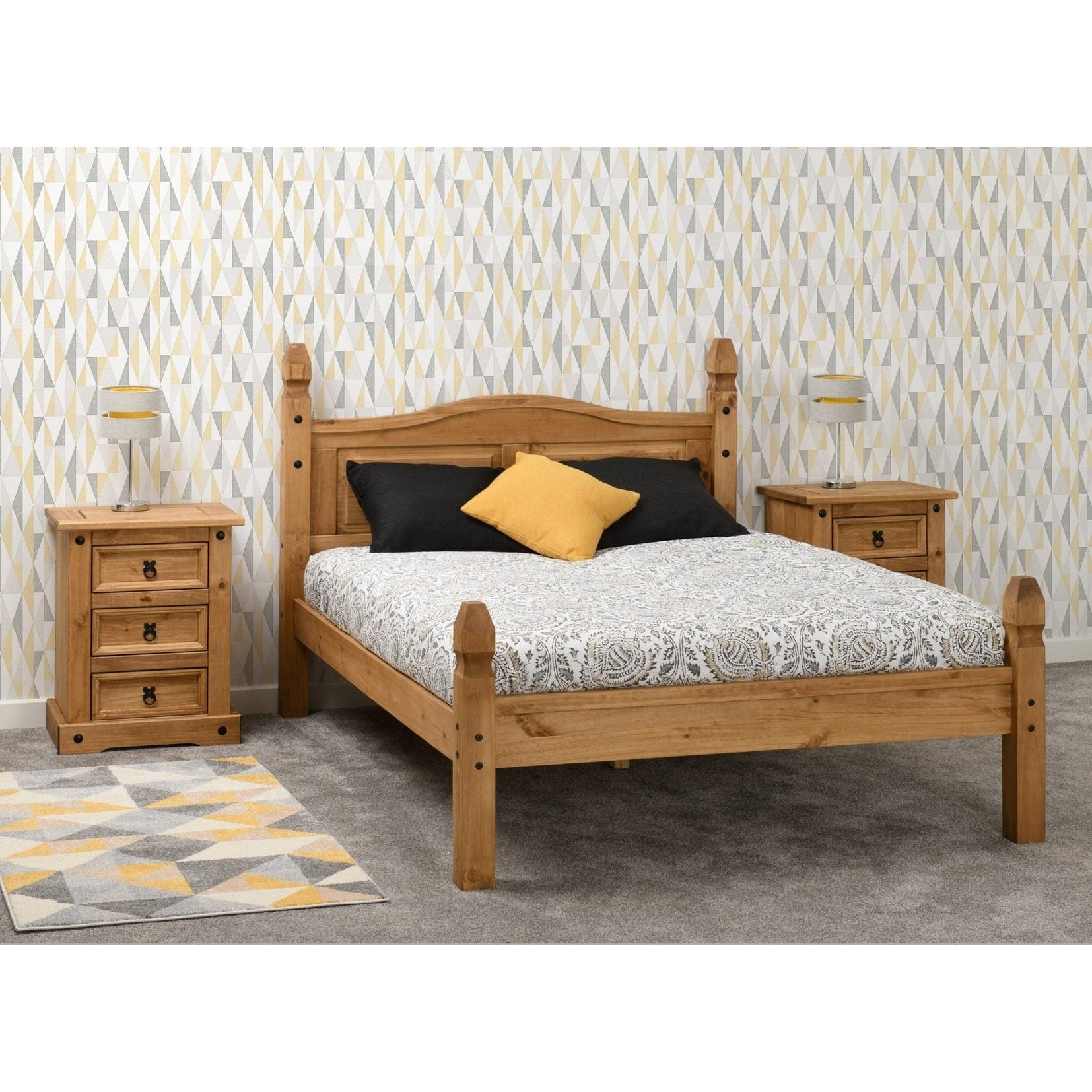 Corona 4'6" Low End Bed - Distressed Waxed Pine