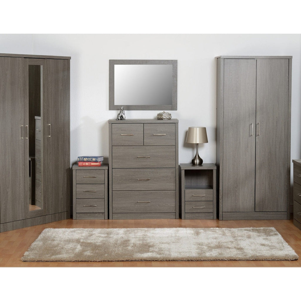 Lisbon 3 Drawer Chest - Black Wood Grain