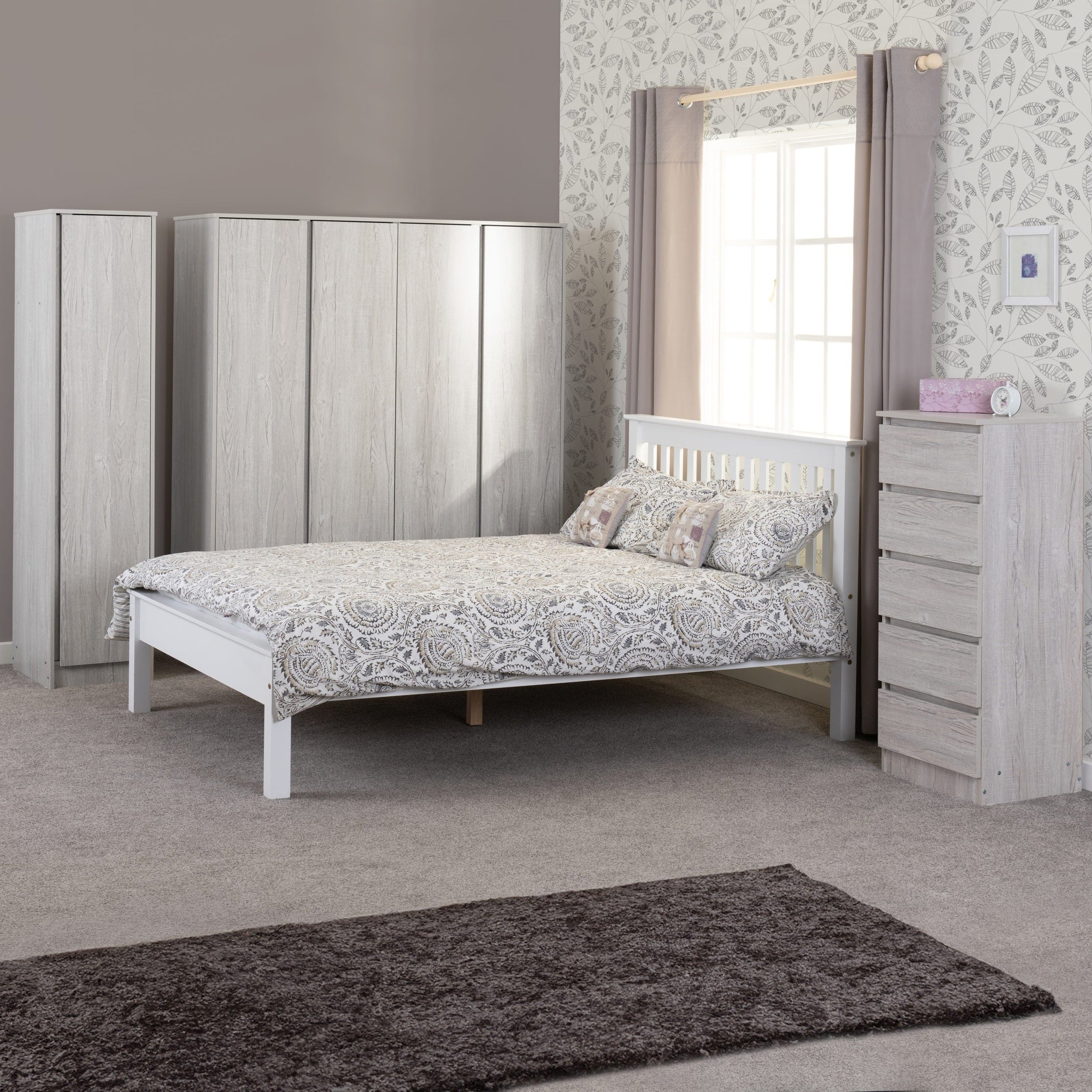 Monaco 4'6" Low End Bed - White