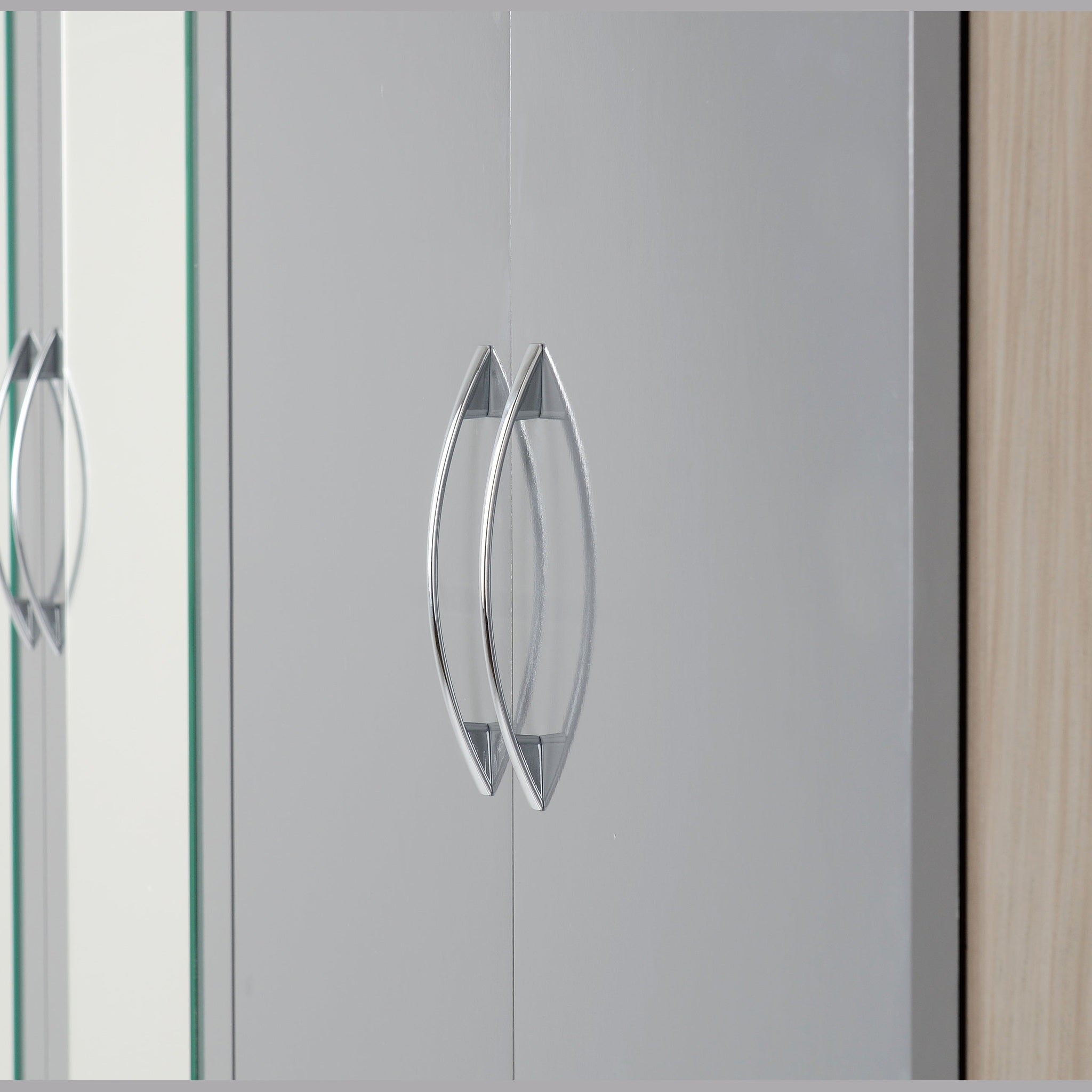 Nevada 4 Door 2 Drawer Wardrobe - Grey Gloss/Light Oak Effect Veneer