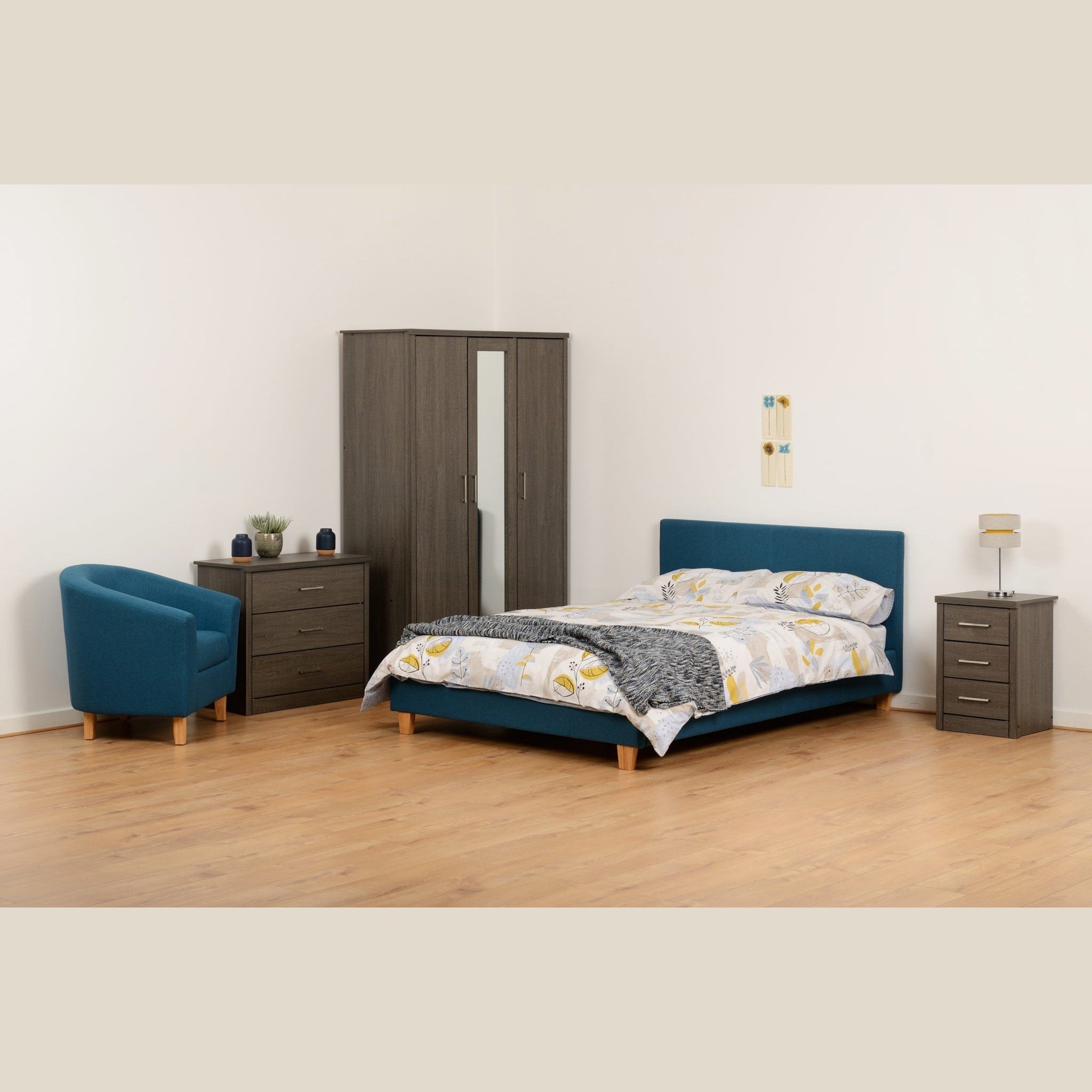 Lisbon 3 Drawer Bedside - Black Wood Grain